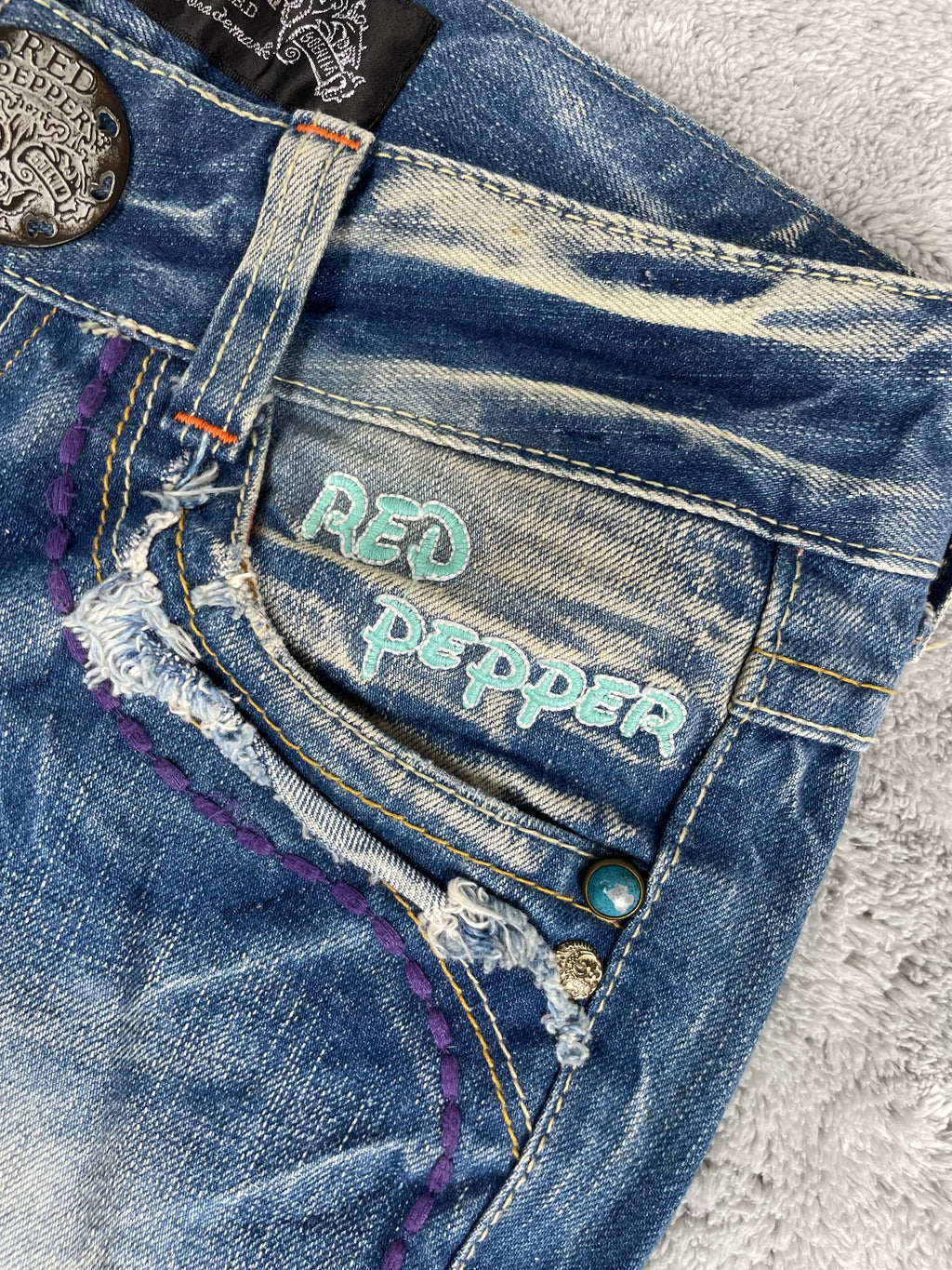 Red Pepper Backprint Flared Damen (S)