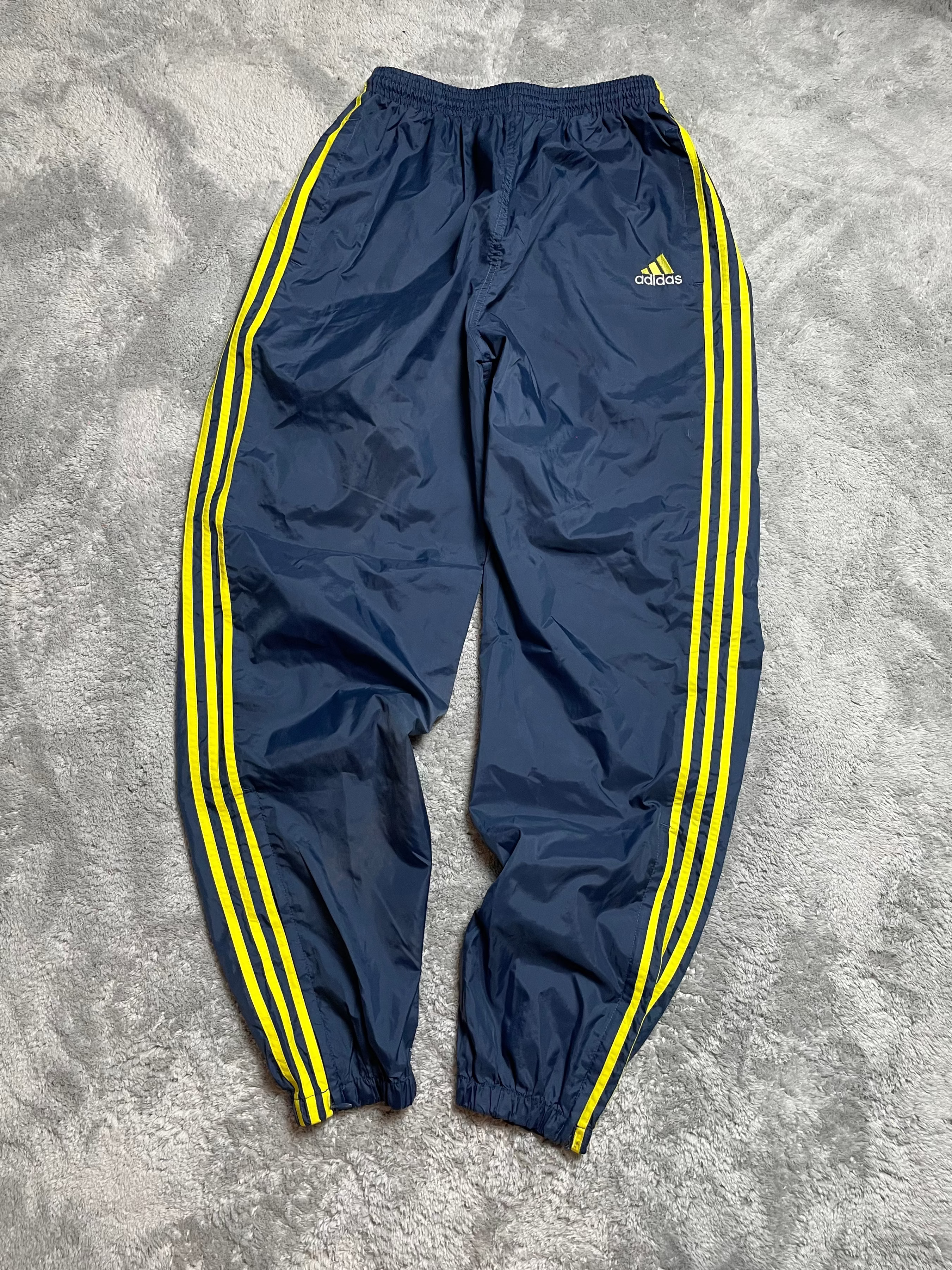 Adidas 2000er Trackpants | baggy schnitt (M)
